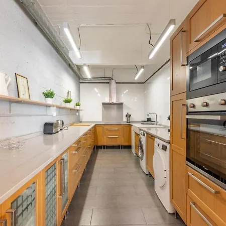 Appartamento New! Lovely 3-bedroom Loft In *