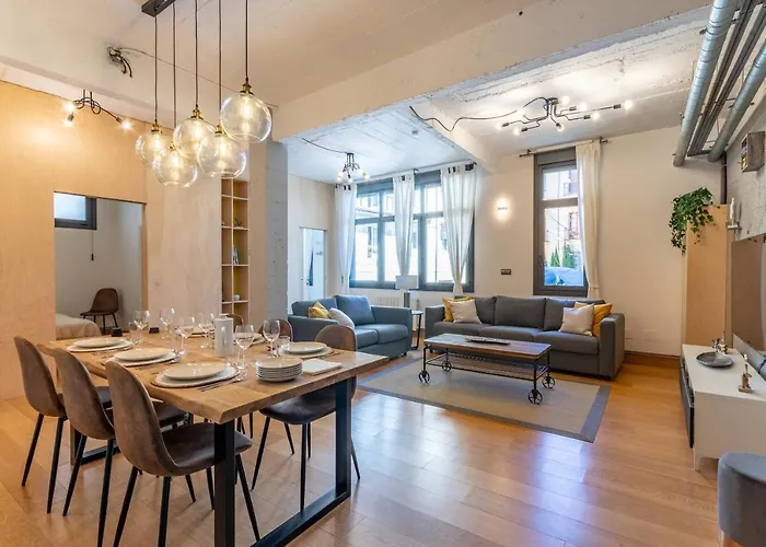 New! Lovely 3-bedroom Loft In * 毕尔巴鄂