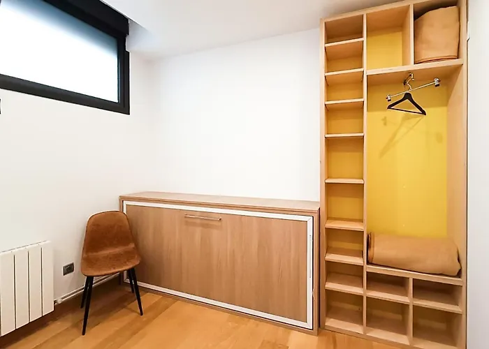 New! Lovely 3-bedroom Loft In *