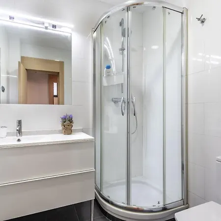 Apartment New! Lovely 3-bedroom Loft In